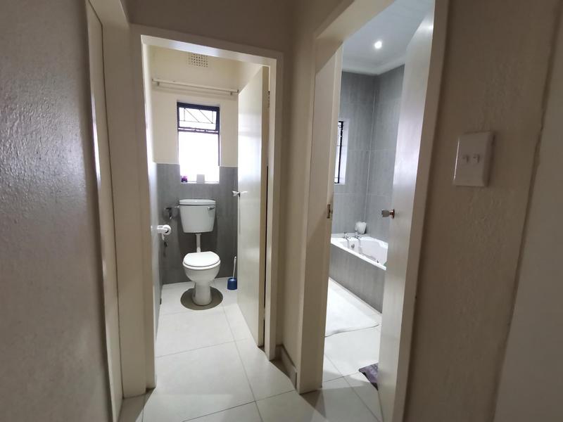 To Let 3 Bedroom Property for Rent in Oostersee Western Cape